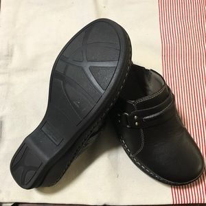 Natural Soul Brown Clog type Shoe Size 8